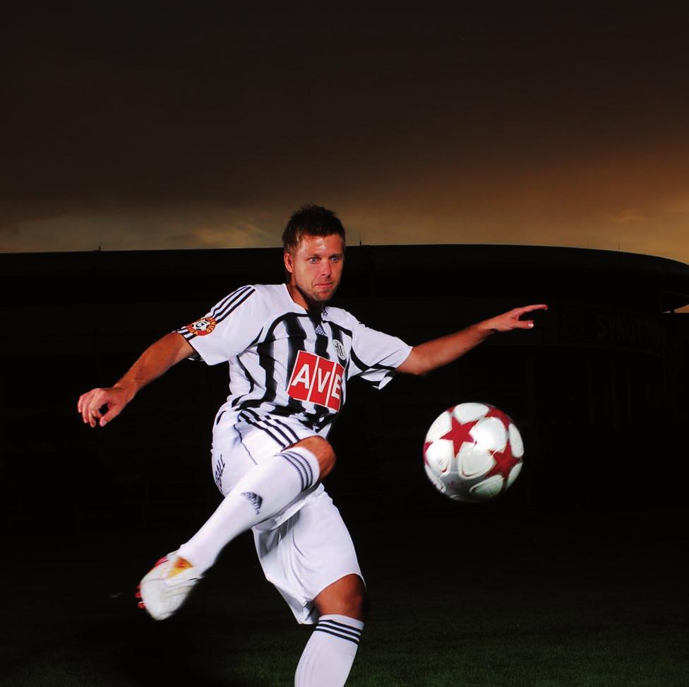 8 Sportovní vybavení OFICIÁLNÍ