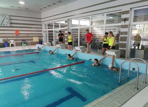 gymnazistky reprezentovaly školu Naši školu reprezentovaly