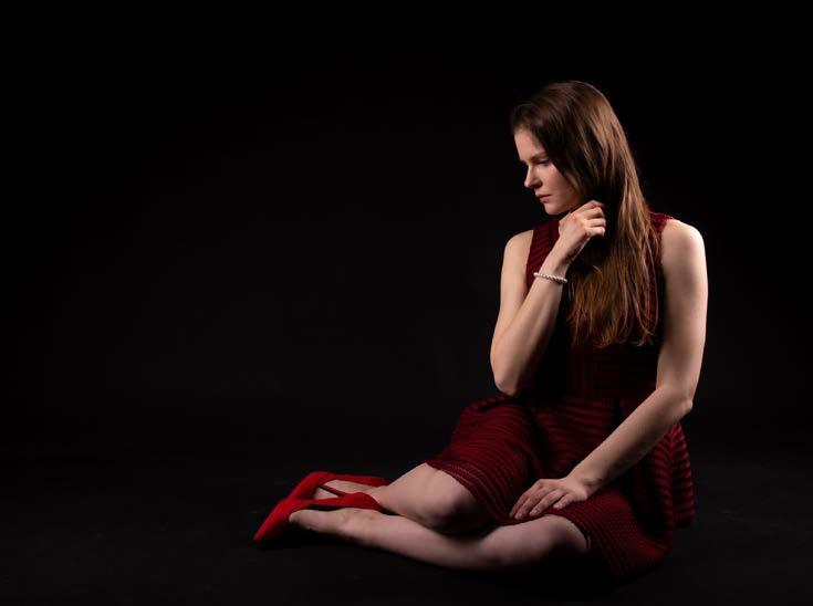 workshop portrétní a fashion fotografie s lucií kulíškovou Čtvrtý ročník Multimediální tvorby absolvoval ateliérový workshop zaměřený na klasickou portrétní a fashion fotografii.