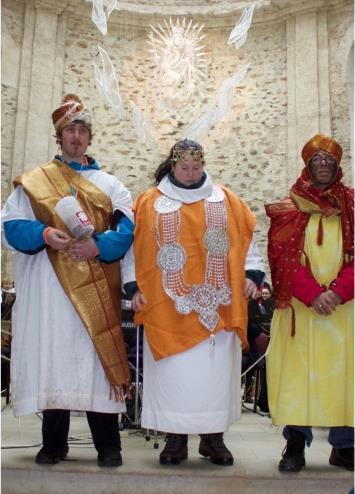 Nejsou to ale patrně počáteční písmena jmen "Třech králů": Kašpar, Melichar a Baltazar, jak se lidově traduje, nýbrž zkratka latinského "Christus mansionem benedicat": "Kristus žehnej tomuto domu".