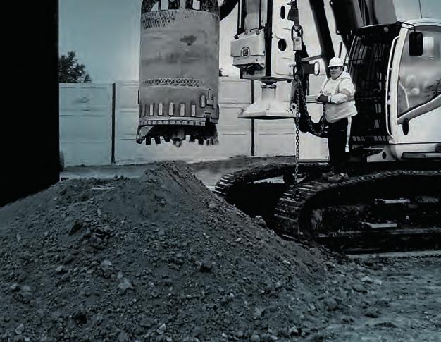The Casagrande XP is a machine dedicated to give the specialist contractor an equipment to perform large diameter rotary piling.