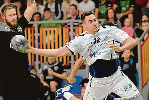 FOTO JAN SMEKAL FRÝDEK-MÍSTEK Extraligový kádr házenkářů Pepino SKP Frýdek-Místek dostál v létě řady změn.