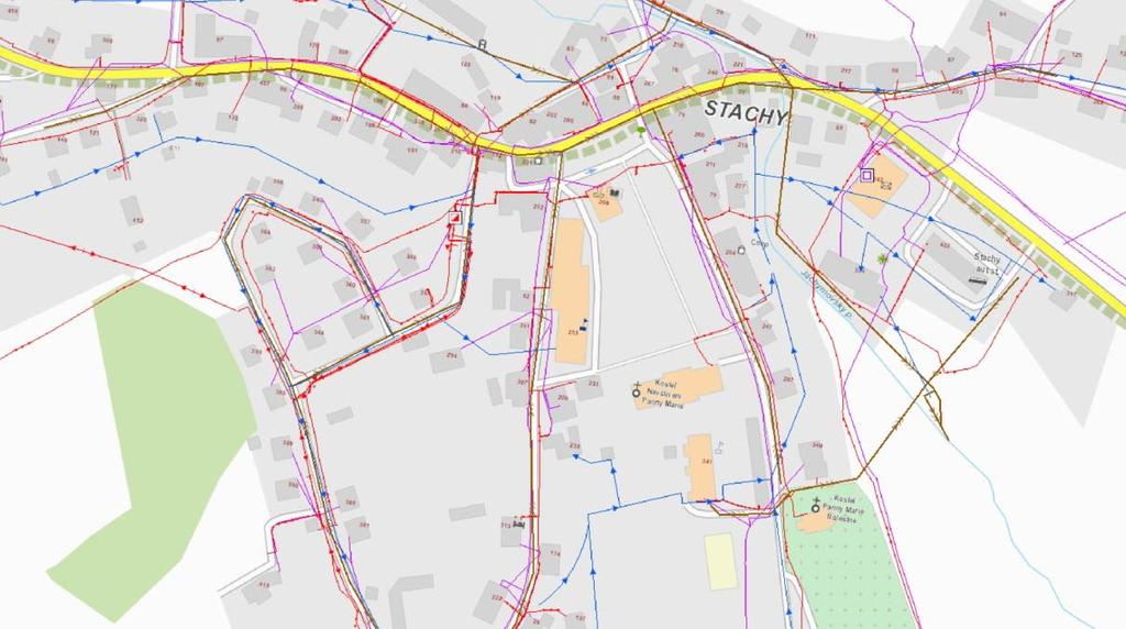 18 Autobusová doprava Autobusové nádraží se nachází v obci blízko jejího centra v docházkové vzdálenosti přímo při komunikaci II/145.