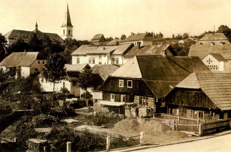 6 Vývoj po druhé světové válce Druhá polovina 20. století zpřetrhala potřebu vazby usedlosti na obdělávanou půdu.