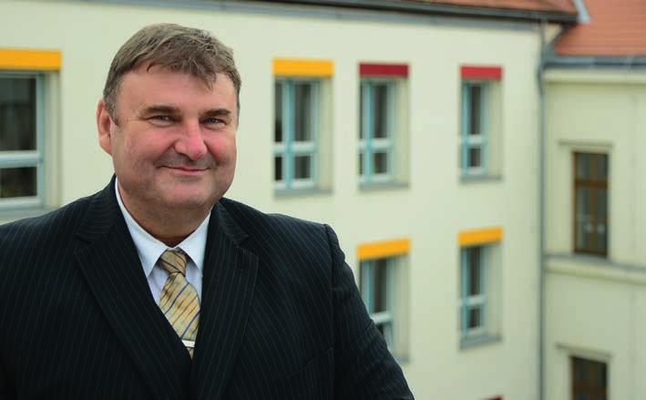Nejenom o tom mluví v rozhovoru pro Ďáblický zpravodaj ředitel základní a mateřské školy Ďáblice JOSEF BUCHAL. Na webu píšete o zážitkové pedagogice, v čem spočívá?