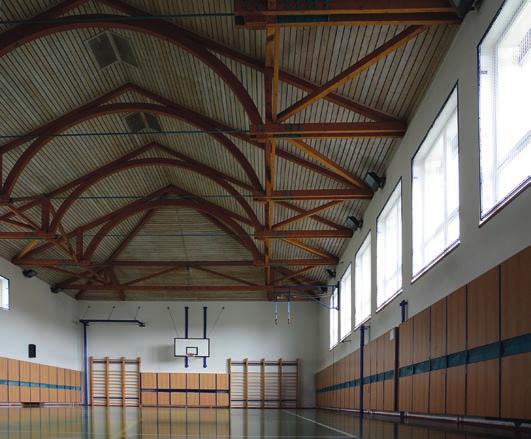 Hodně našich žáků je také členy fotbalového SK Ďáblice. Jak funguje školní družina a vůbec trávení času mimo výuku?