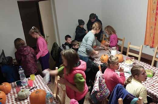 Spolková činnost Nakonec bych za nás všechny chtěla poděkovat Terce Kamarýtové a Zuzce Gronychové.