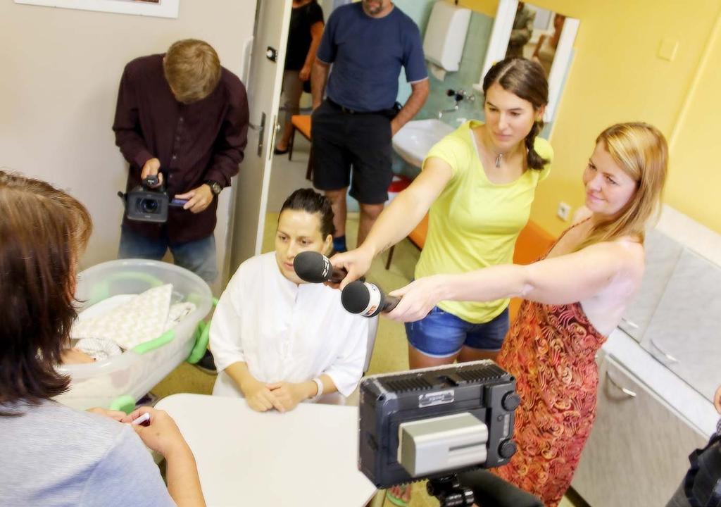 Odpadá jim tak minimálně jedna povinnost a ušetřený čas mohou naplno věnovat péči o své maličké. Detašované pracoviště matriky funguje v porodnici každý pracovní den od 12 do 14 hodin.