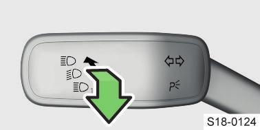 LED světlomety nastavují sklon automaticky. VAROVÁNÍ Nebezpečí nehody! Špatně nastavený sklon světlometů způsobuje nedostatečné osvětlení vozu nebo oslnění ostatních účastníků silničního provozu.