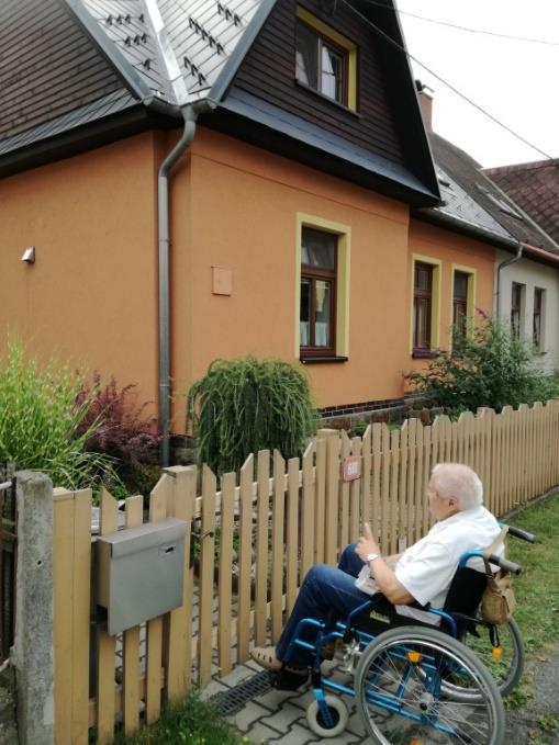 Kavárna s knihovnou Troufáme si tvrdit, že je mezi námi stejně tolik vášnivých čtenářů, jako vášnivých milovníků kávy.