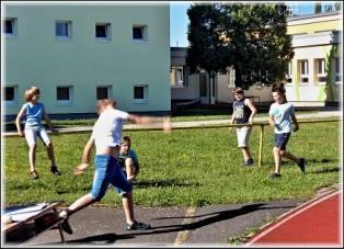 KATEGORIE: 2010 + MLADŠÍ CHLAPCI DÍVKY JMÉNO BODY MÍSTO JMÉNO BODY MÍSTO Václav Ptáček Tomáš Václavík Tobiáš Kováč František Šíma Patrik Václavík Jan Bouda Lukáš Pavlis Milan Döme KATEGORIE: 2009