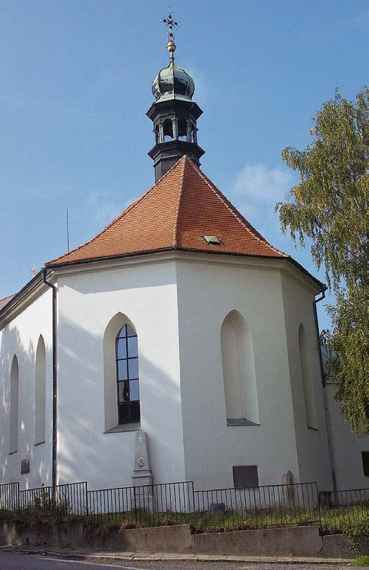 Byl vystavěn v rokokovém slohu v letech 1761-1764 a jedná se o jednoduchou jednolodní budovu s pravoúhlým kněžištěm a hranolovitou věží v průčelí.
