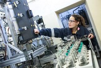 Výzkum je zaměřen na následující oblasti: efektivní a ekologická výroba motorových paliv, příprava surovin pro výrobu polymerů, trvale udržitelné využívání obnovitelných surovin, snižování emisí