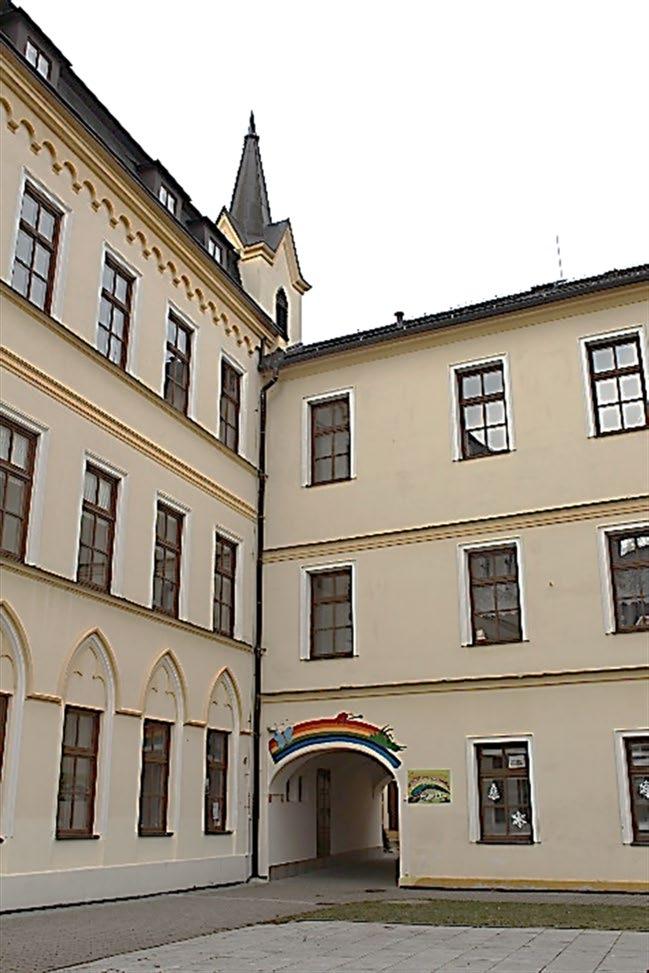 b Středisko volného času DUHA Jeseník Název zařízení: Sídlo: Průchodní 154, Jeseník 790 01 Zřizovatel: Město Jeseník Kontakt: www.duhajes.cz e-mail: duha@duhajes.cz tel.