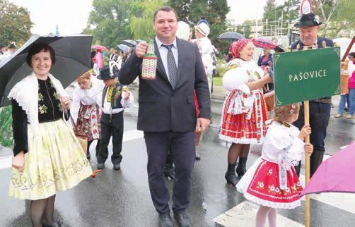 průvodu objevili zastupci