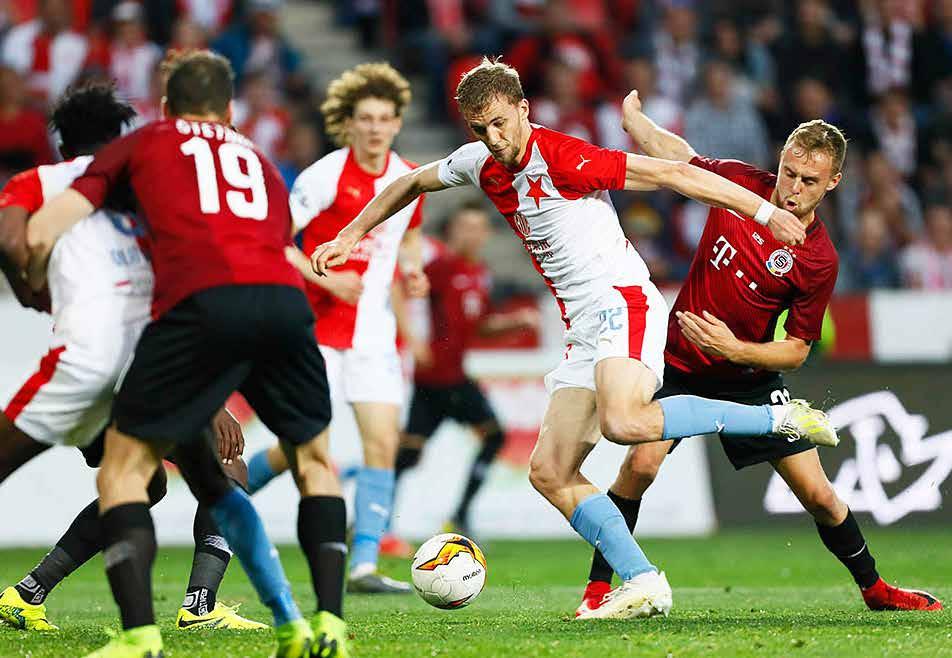 44 MOL CUP MOL CUP 45 O pohár si to rozdají Foto: fcb.cz Baník se Slavií! FOTBALISTÉ OSTRAVY SI FINÁLOVÝ MAČ ZAJISTILI VÍTĚZSTVÍM 1:0 NAD BOHEMIANS.