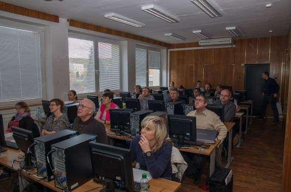 Smlouva Název 80/-1011 Zajištění vzdělávacích kurzů s názvem Půdoochranné technologie vhodné pro plnění podmínek DZES a nástroje pro posouzení erozního ohrožení dílů půdních bloků vedených v LPIS pro