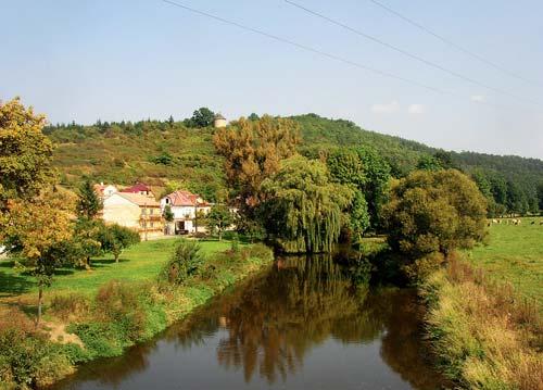 DÍLČÍ POVODÍ ÚSLAVY 23 1.