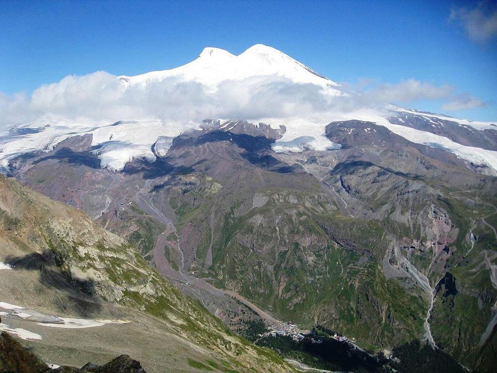 Nejvyšší hora Kavkazu Elbrus 5642 m 