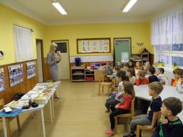 spisovatelka poutavou