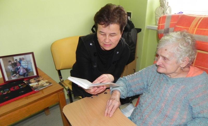 Týden čtení aneb čtení sluší každému První březnový týden byl pro nás, pracovníky a uživatele Domova Vítkov,