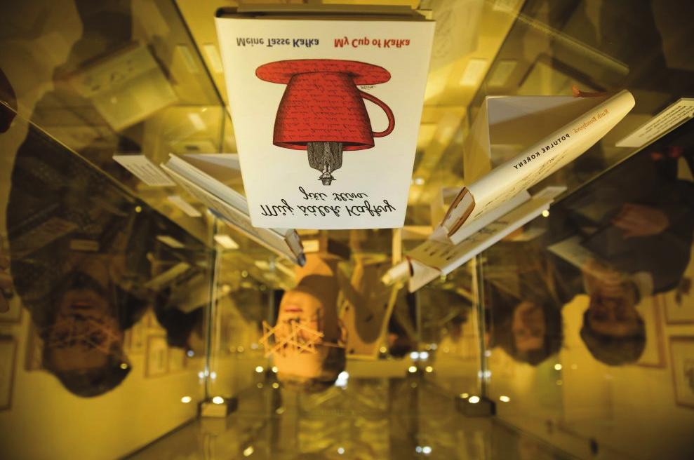 Výstavní èinnost a) Galerie Roberta Guttmanna Muzejní Galerie Roberta Guttmanna v ulici U Staré školy 3, v Praze 1 představila veřejnosti v roce 2018 dvě krátkodobé výstavy. Do 28. 1. 2018 patřily galerijní prostory výstavě Labyrintem normalizace.