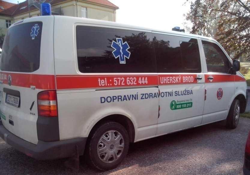 UTB ve Zlíně, Fakulta logistiky a krizového řízení 25 poučením řidičů dopravní záchranné služby (dále jen "DZS") - poučení je dokladováno podpisy poučených řidičů, kontrolou označení vozidel