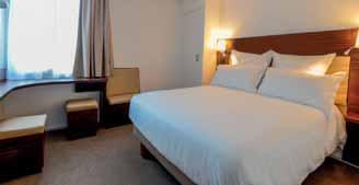 1 20 m NE HB HOTEL BELAMBRA VENDÔME upřesnění: menší klimatizovaný hotel oddělující od pláže pouze ulice a promenáda poloha / pláž: Menton, pláž / oblázková - 20 m, písečná - 500 m, centrum - 100 m