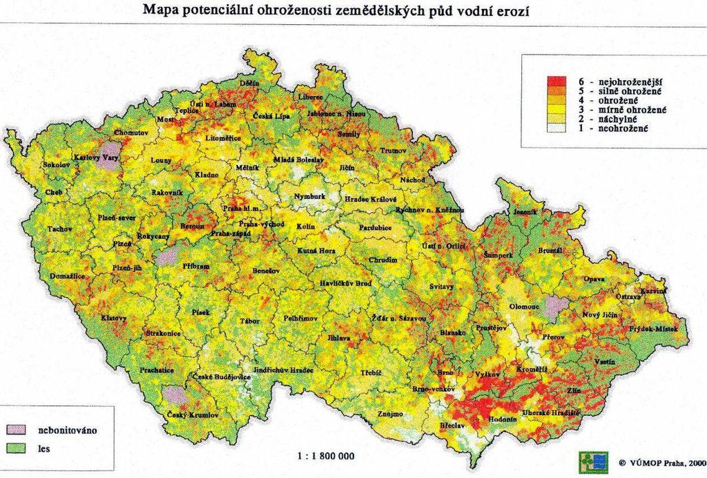 s osou toku, břehová eroze probíhá kolmo na osu toku. Nejvíce se vyskytuje proudová eroze v bystřinách, kde se pohybuje velké množství splavenin. Obr. 1.