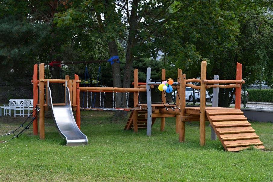 Projekty 2018 Praktická edukace v oblasti péče o osobu s autismem Projekt byl realizován v rámci Do