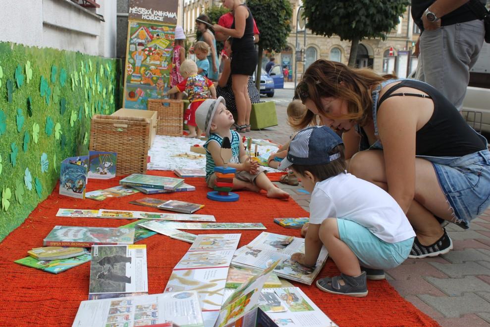 ročníku projektu Svazu knihovníků a informačních pracovníků nazvaného S knížkou do života.