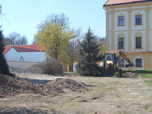 Dovolte nám, prosíme, abychom Vás i v tomto dovolenkovém čase nechali nahlédnout do dění v našem středisku za poslední období a zároveň Vám přiblížili plány do budoucna. 1.