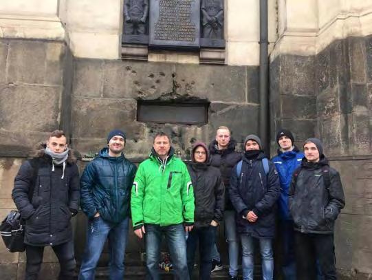Exkurze BEO1 Plzeňský deník Místo: Kovářská 1253/4,Plzeň Termín: 8. 2. 2017 V rámci předmětu Komunikace a média studenti BEO1 v doprovodu Mgr. Václavové navštívili Plzeňský deník.