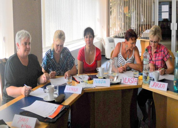 Pohodové školení Individuální plánování průběhu sociální služby Povinností poskytovatelů sociálních služeb je plánovat společně s uživatelem průběh poskytování sociální služby s ohledem na osobní