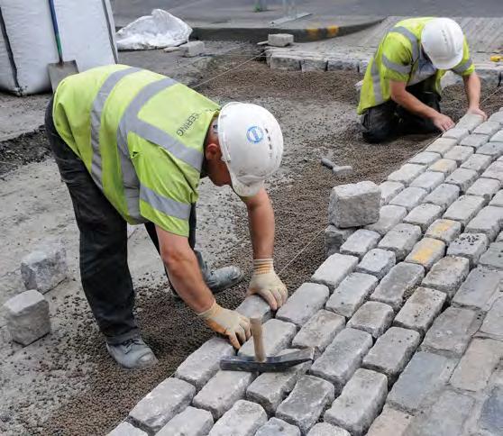 Sika FastFix Trvanlivé řešení pro pokládku dlažeb, upevňování poklopů,