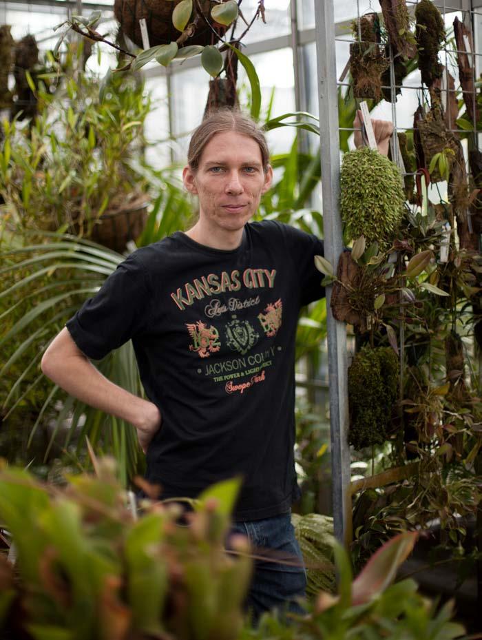 Odborná činnost 3 Jan Ponert Kurátor tropických rostlin Terestrické orchideje Orchideje jsou nejpočetnější čeledí rostlin, která roste na všech kontinentech kromě Antarktidy a v mnoha různých