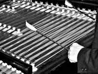 ve Sborovém domû evangelické církve, tramberk, Zauliãí 473 Pozvání jazzmana Borise Urbánka (piano) pfiijali ãlenové uskupení RHYTHM DESPERADOS Michal Hejna (bicí), Martin Lehk (baskytara) a Michal