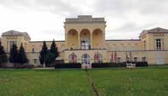 z Lichtenštejna (vládl od roku 1781 do roku 1805) soustřeďující se na podporu divadla, které s hudbou úzce souviselo, spojena s reprezentačními povinnostmi.