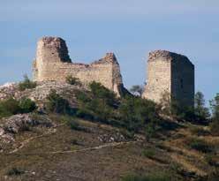 panství, jako české léno. zřícenina Dívčí hrady Falkenstein V roce 1265 je v závěti Jindřicha I. z Lichtenštejna uveden také hrad (castrum) v místě Rabenstein Falkenstein.