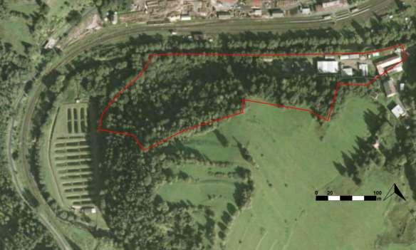 Obr. 2 Řešené území tzv. Teichgarten. 3.2 Stručný historický vývoj botanické zahrady Během 19. a 20. století proběhly v okolí bečovského zámku pod vedením knížete JUDr.