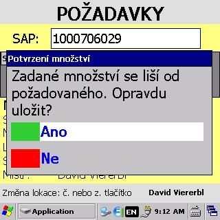 Pokud chce skladník pracovat na jiné lokaci s jinou položkou, tak může zmáčknout červené tlačítko a sejmout SAP kód dílu, se