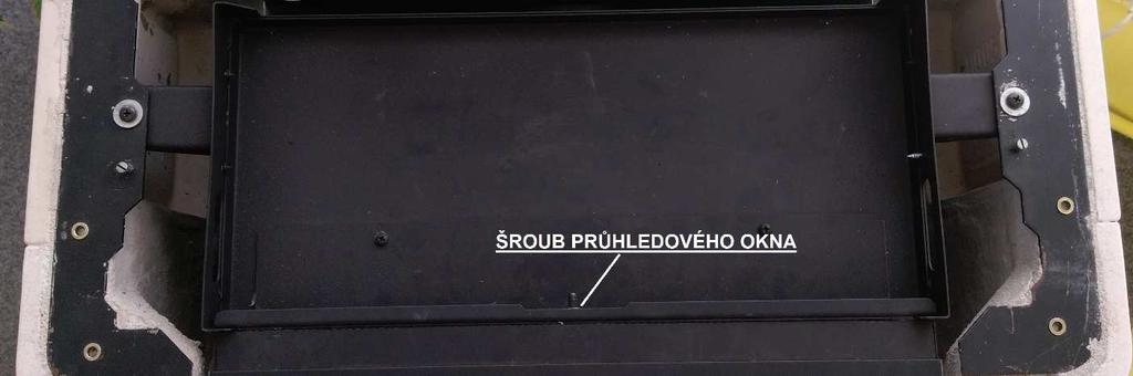 Informace určené pro odborníky: servisní firma Veškeré operace a zásahy na spotřebiči uvedené v tomto dokumentu smí být prováděna pouze proškolený servisní technik s platným osvědčením od výrobce.
