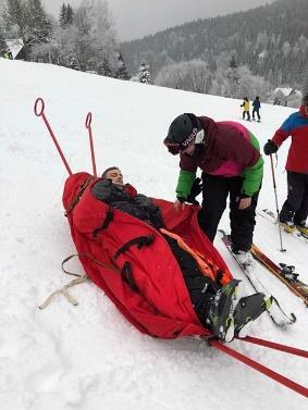 22.-26. 1. 15. 2. 20. 2. 21. 2. Vysoká škola zdravotnická, o. p. s. ROK Lyžařský kurz Harrachov Tradičního lyžařského kurzu se účastnili studenti VŠZ napříč obory.