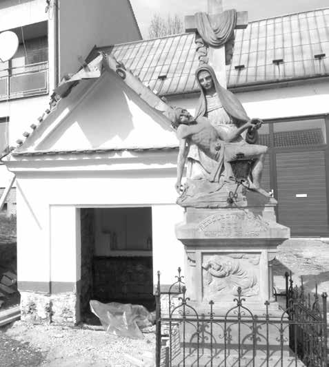 4 ZPRÁVY ZE SLOVÁCKA Hledá se mladý muž s pavoukem na krku BORŠICE Kriminálka z Uherského Hradiště vyhlásila celostátní pátrání po šestadvacetiletém Tomáši Durníkovi z Boršic.