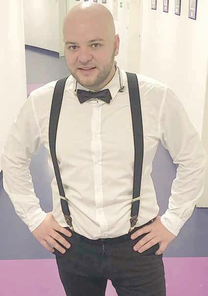 Vejdeš na Mír a vidíš, do čeho všeho se Víťa obtiskl a kdo se obtiskl do něho.