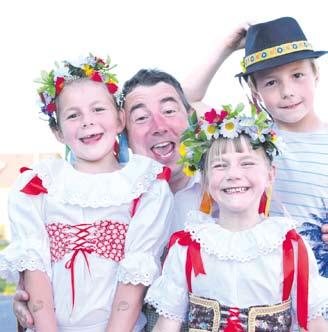 Třeba, že tropy jsou i v Čechách, takže nemám potřebu vyrážet do ještě větších tropů? Syn je s tím hotový hned: Jel bych do Norska nebo Švédska, tam je chladno.