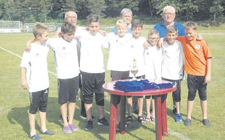 Okresní přebor: ČLU Beroun B - Neumětely 4 : 0, Drozdov - Broumy 2 : 2, Trubín - Karlštejn 3 : 0 kontumačně, Tlustice - Žebrák 1 : 3, Nový Jáchymov - Březová 6 : 3, Cembrit Chyňava 2 : 3. III.