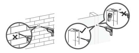 b) Meteostanice hardware B1 Upevňovací otvor B2 Přihrádka na baterii B3 Výklopný stojánek B4 Vstup pro síťový adaptér B5 Tlačítko CHANNEL/+ B6 Tlačítko ALARM B7 Tlačítko SET B8 Tlačítko HISTORY/ B9