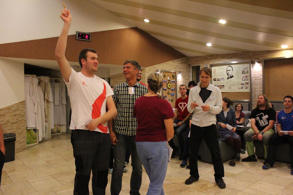 nemají na tuto položku prostředky. Přijímající organizací měli zajištěno ubytování a celodenní stravování.