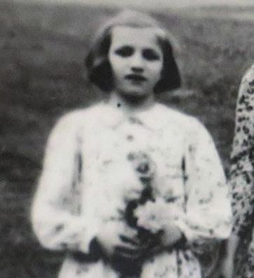 2 Poslední listopadový den jednu hodinu před polednem válečného roku 1943 otřásla poklidnou valašskou obcí Zubří mohutná exploze.